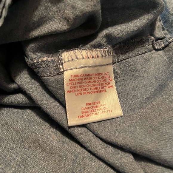 Light Blue Denim Style Faded Glory Tank Top with Small Pocket, Size Large 12-14 - Picture 6 of 6